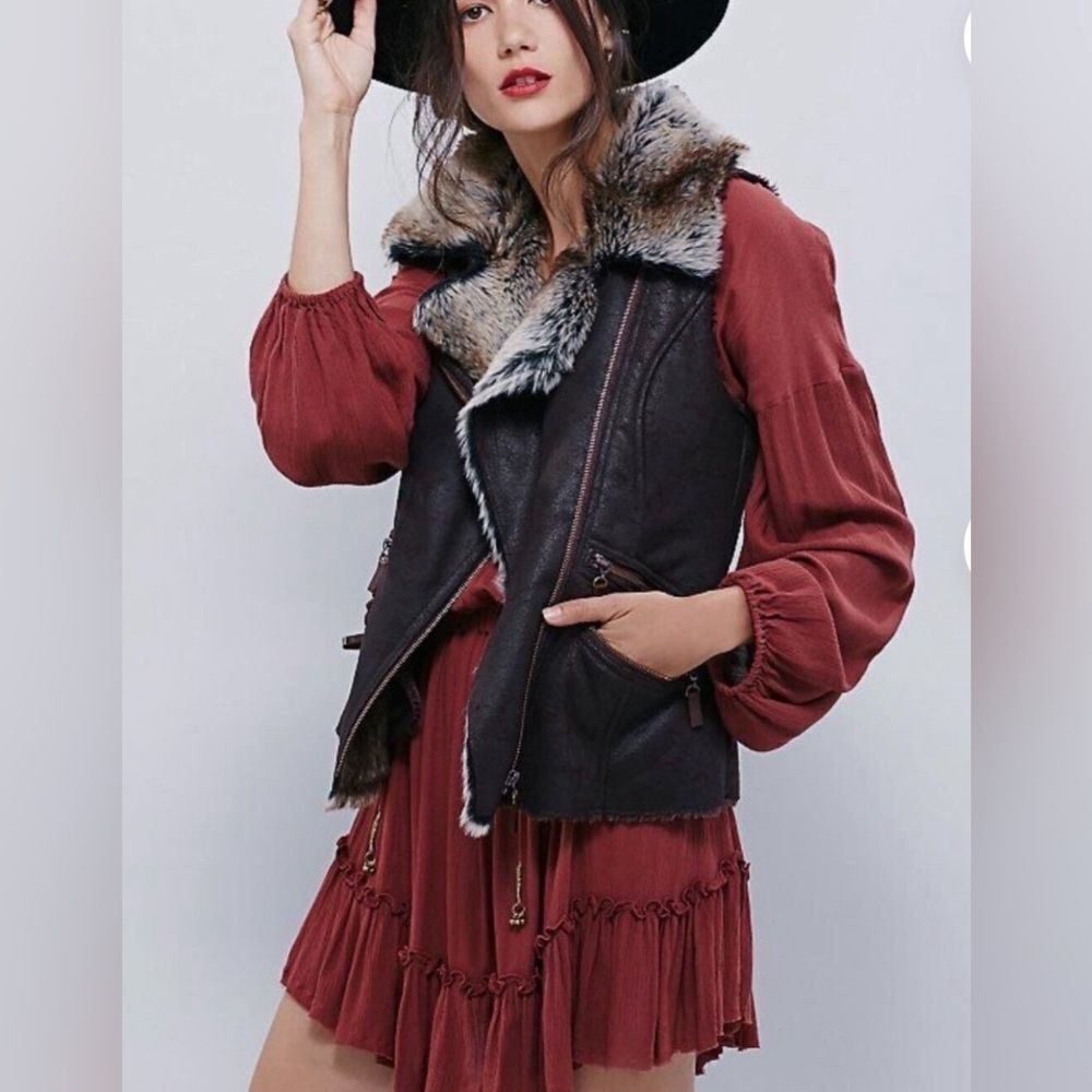 Jkt Vegan Faux Fur Faux Leather Sleeveless Y2K Bikercore Marion Vest Jacket Sz M